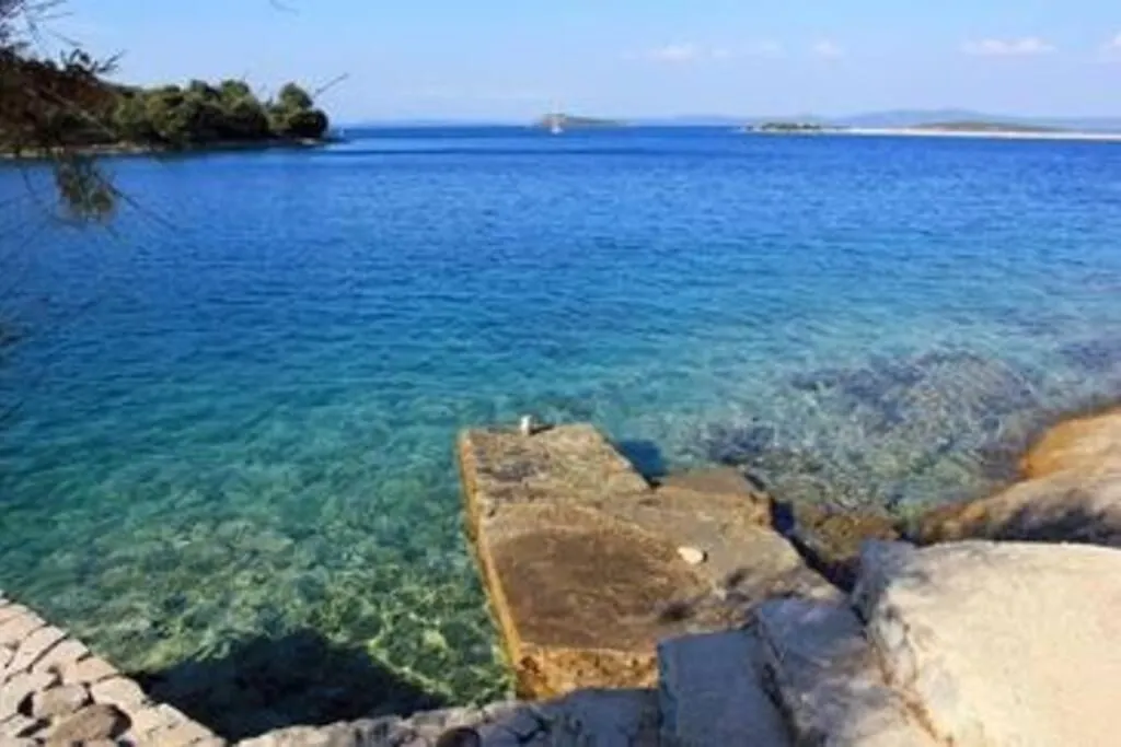 Island Oasis - Apartment With Large Bedroom & Terrace With Amazing Sea View Zaglav